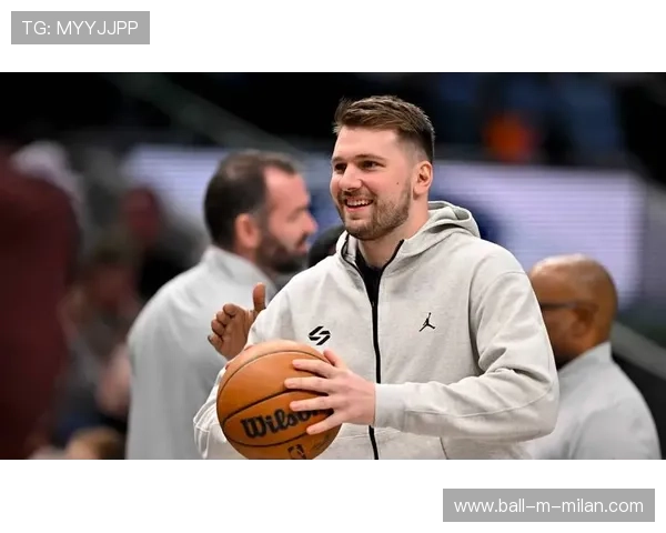 东契奇强势组织进攻,独行侠把握住胜机 东契奇强势组织进攻,独行侠把握住胜机